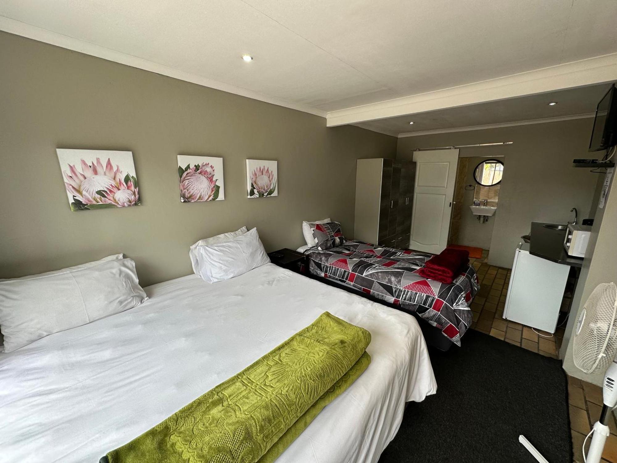 Favour Guest House Polokwane Ngoại thất bức ảnh